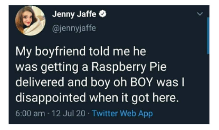 Tweet meme for programmers about Raspberry Pi mix-up, shared in online community.