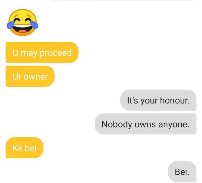 Chat conversation with ridiculous word spellings, making grammar police cringe.