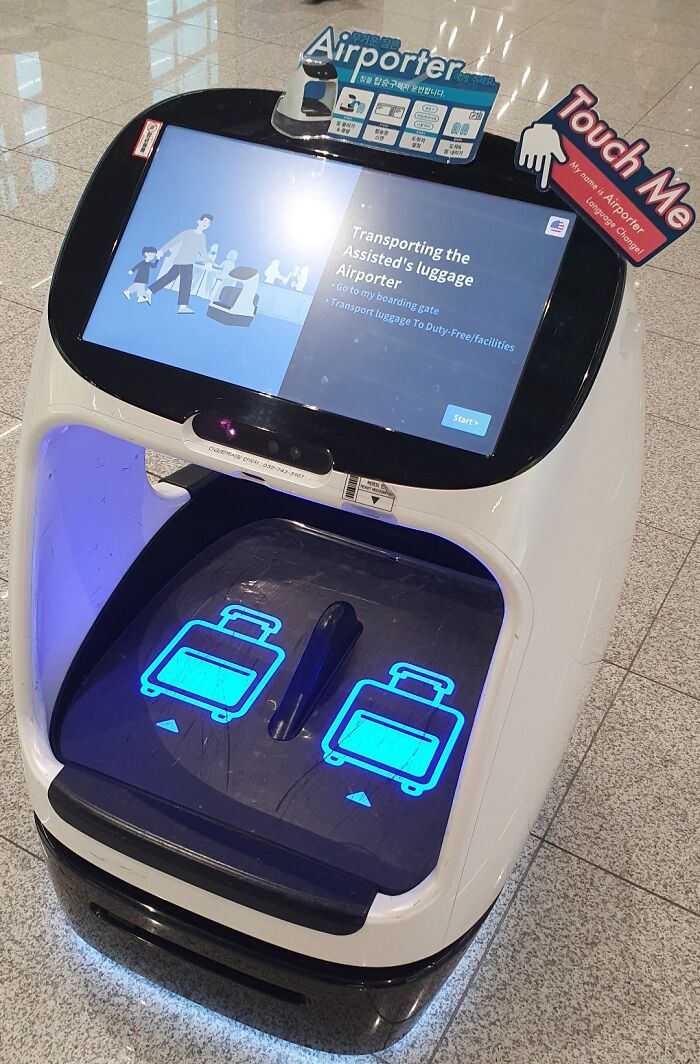 Robot assistant for luggage transport, offering tourist interesting experiences at the airport.