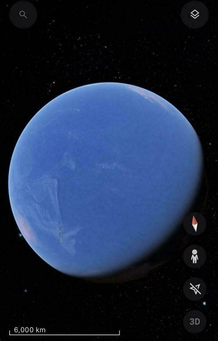 Planeta visto desde el espacio con una perspectiva extrañamente aterradora y escalofriante.