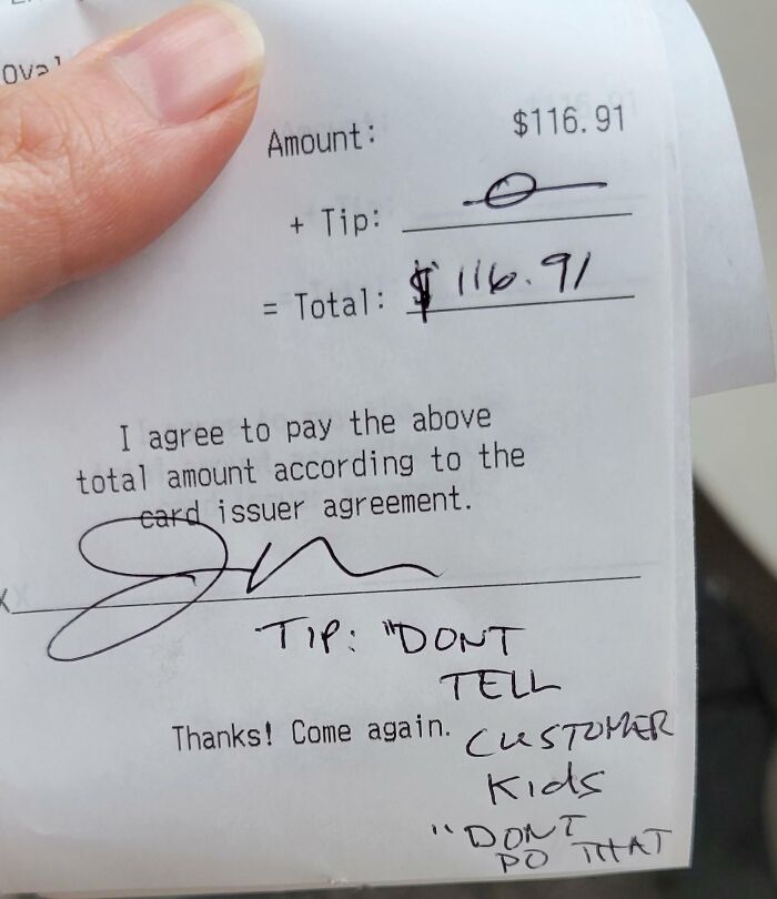 Receipt showing no tip added, with handwritten note saying "DONT TELL," related to mildly infuriating server tips.
