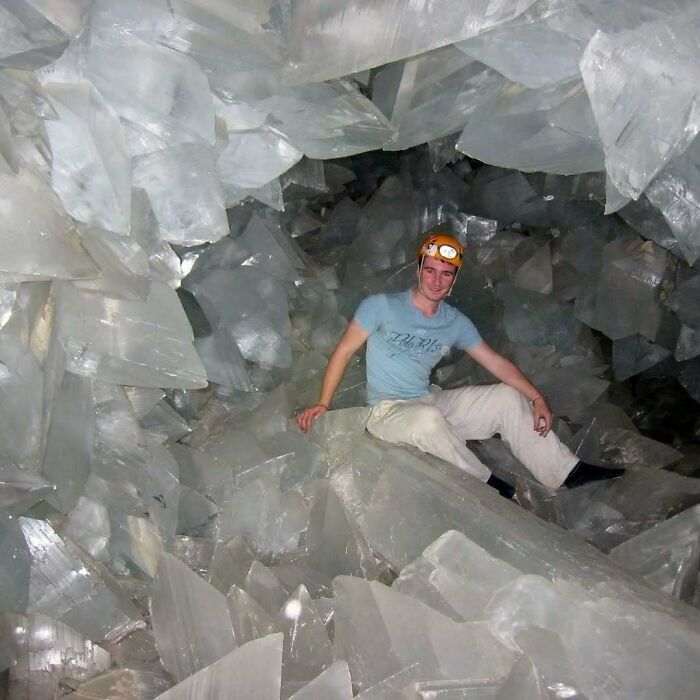 La cueva de cristal gigante descubierta accidentalmente en Chihuahua (México) fue hallada por primera vez por dos hermanos en abril de 2000.