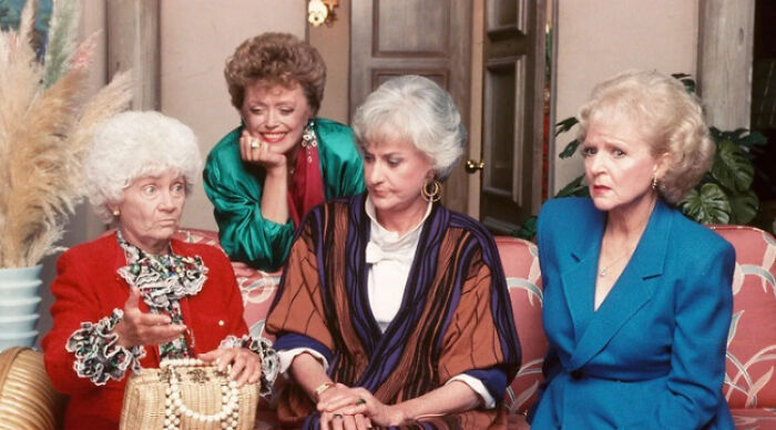 The golden girls tv show cast sophia dorothy blanche rose all sitting together