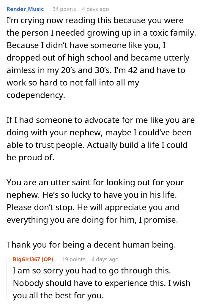 Text comments praising an uncle for taking care of his nephew after family issues.