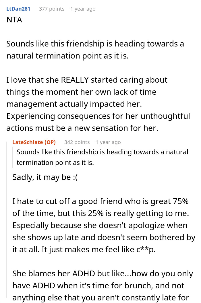 Reddit comment discusses conflict over a woman being late and angry at friends for eating without her. Reddit comment discusses conflict over a woman being late and angry at friends for eating without her.