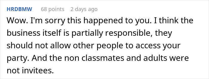 Forum comment discussing unexpected guests at a son's party, mentioning non-classmates and responsibility.