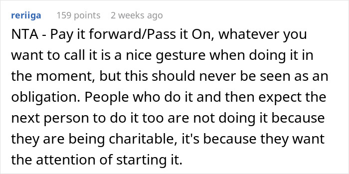 Reddit comment discussing the obligation of pay it forward chains.