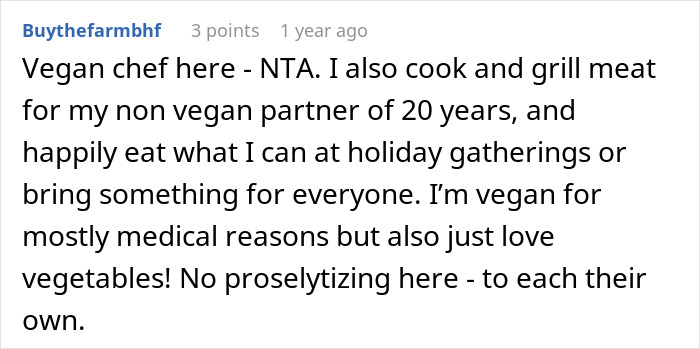 Reddit comment about being a vegan chef accommodating non-vegan family members at barbeques. Reddit comment about being a vegan chef accommodating non-vegan family members at barbeques.
