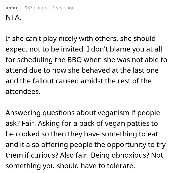 Reddit comment discussing a vegan's behavior at a family BBQ, highlighting tolerance issues. Reddit comment discussing a vegan's behavior at a family BBQ, highlighting tolerance issues.