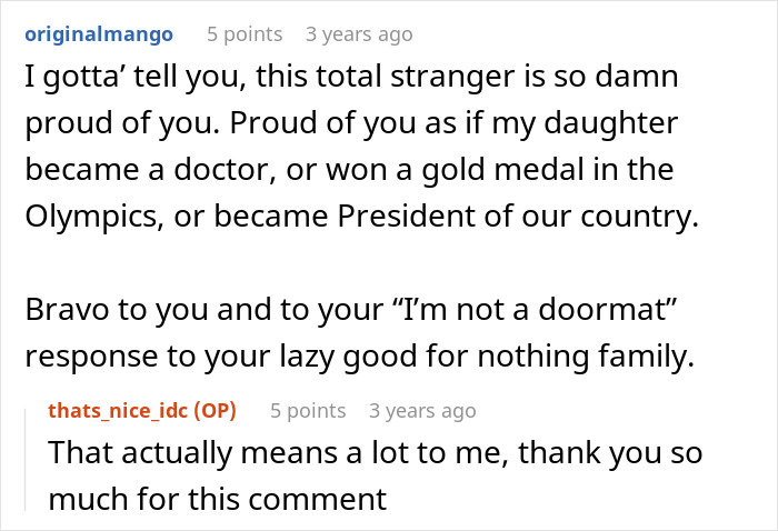 Reddit conversation praising the daughter's refusal to babysit without being asked first.