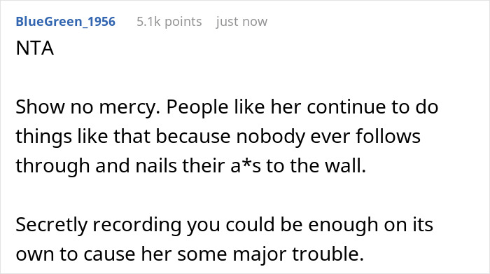 Reddit comment discussing being secretly recorded during a home tour. Reddit comment discussing being secretly recorded during a home tour.