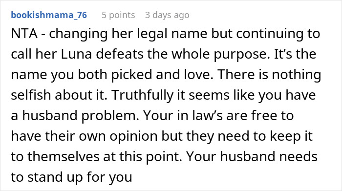 Reddit comment discussing why the name "Luna" shouldn&rsquo;t be changed despite family opinions.