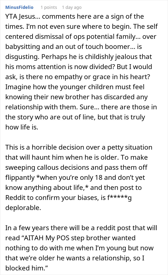 Teen Prioritizes His Mom Over Her New Family, Doesn’t Get Why Everyone’s So Upset Teen Prioritizes His Mom Over Her New Family, Doesn’t Get Why Everyone’s So Upset