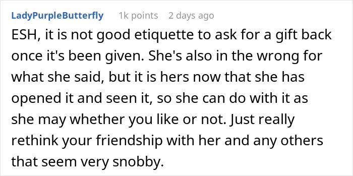 Screenshot of a comment discussing gift etiquette related to estate sale glasses.