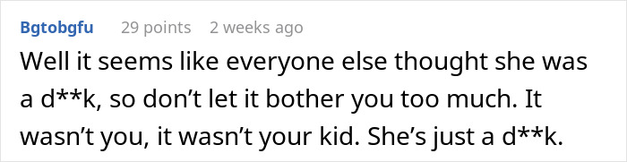 Screenshot of a comment discussing an angry incident with a lady on a plane and supporting a mom. Screenshot of a comment discussing an angry incident with a lady on a plane and supporting a mom.
