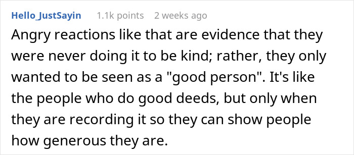 Comment discussing reactions to not continuing a pay it forward chain, questioning true generosity.