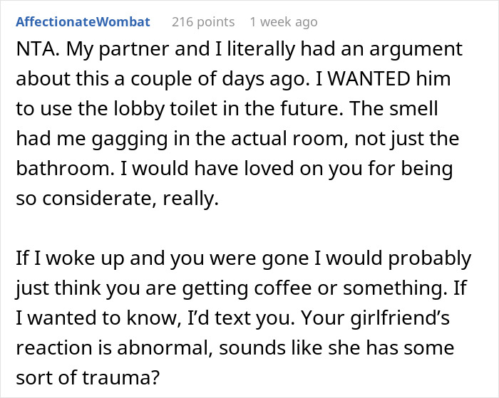 Reddit comment discussing a man sneaking out to use the lobby toilet to avoid room odor.