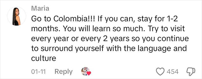 Social media comment urging visits to Colombia for cultural immersion.