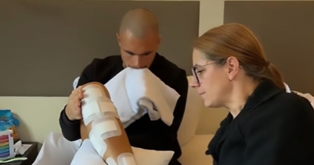 Man Who Broke His Legs To Become Taller Opens Clinic To Promote 'Leg Extending Surgery'