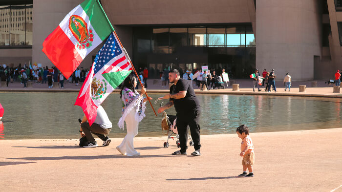 I Photographed A Protest At Dallas City Hall Over Immigration Reform, And Here's What I Saw (31 Pics)