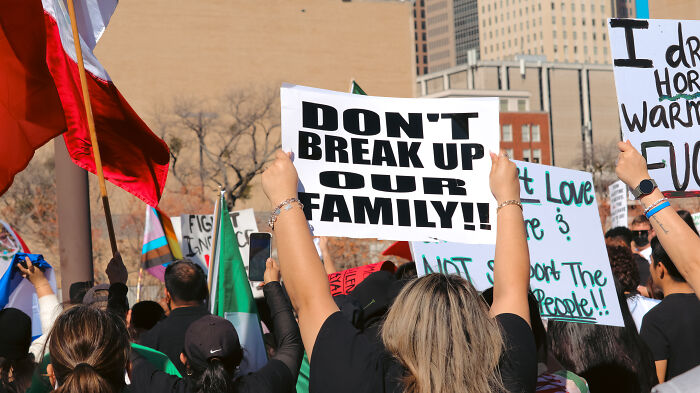 I Photographed A Protest At Dallas City Hall Over Immigration Reform, And Here's What I Saw (31 Pics)