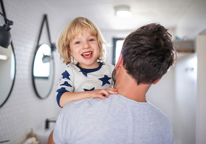 Woman Kicks Out Dad With A Daughter From Women&rsquo;s Changing Room, Asks If She Was Right