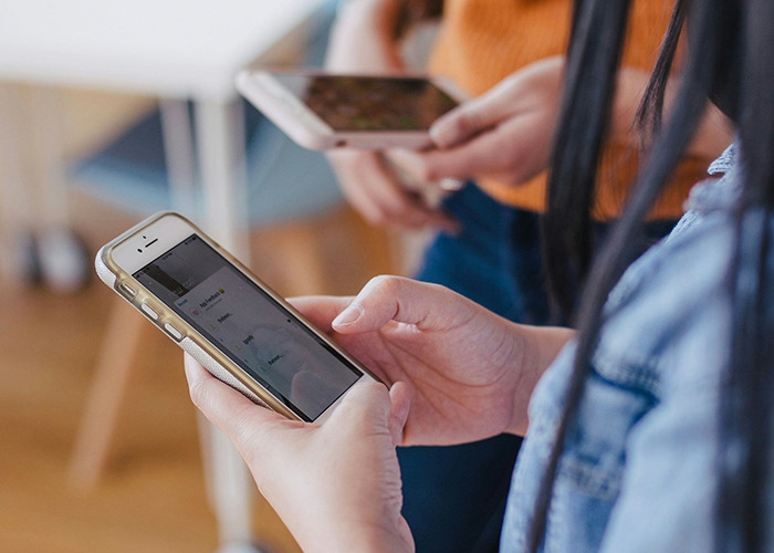 40 Times People Were Not Prepared To Overhear The Conversations They Did