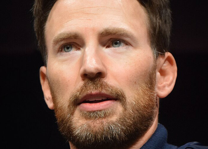 "Went Out Of His Way To Be Super Kind": 40 People Share Their Nicest Celebrity Encounters Ever