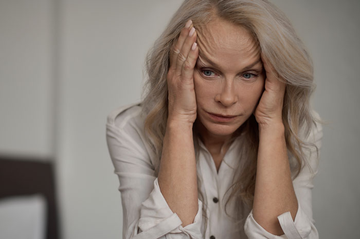 28YO Steals Parents' TV Claiming His Niece Broke It, Mom Horrified To Learn Truth And Calls Police