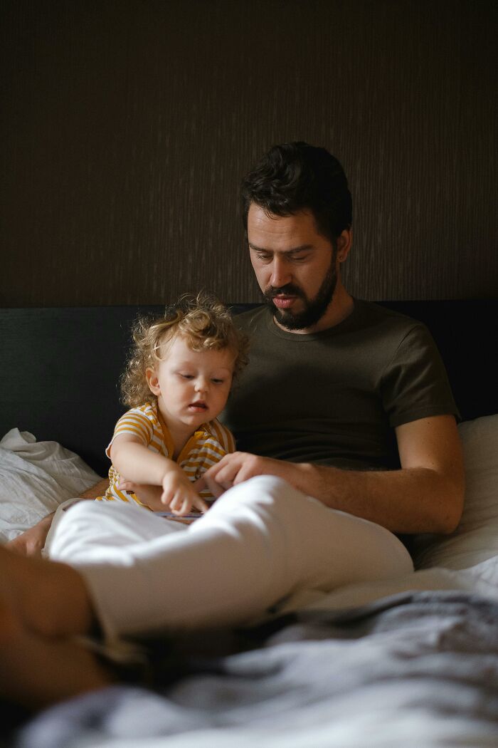 “I'm No Contact With My Parents”: 30 Parents’ Mistakes Millennials Swear Not To Repeat