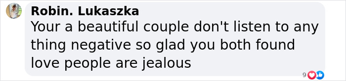 Comment supporting couple facing backlash for "peculiar" appearance.