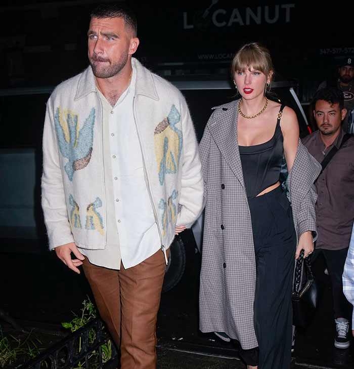 Fans "Figure Out" A Comment Taylor Swift Made As She Was Booed At The Super Bowl