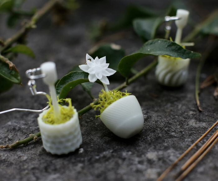 We Make Wearable Plant Holders, Here Are The Earrings (9 Pics)