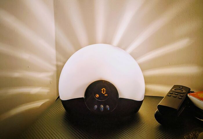 Wake-up light alarm clock and remote, an ideal gift for someone who has everything.