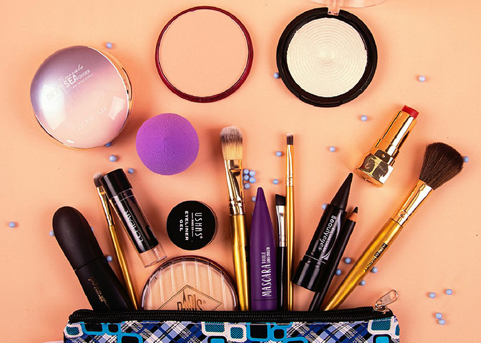 “Vaseline”: 30 Beauty Secrets That Every Woman Should Know