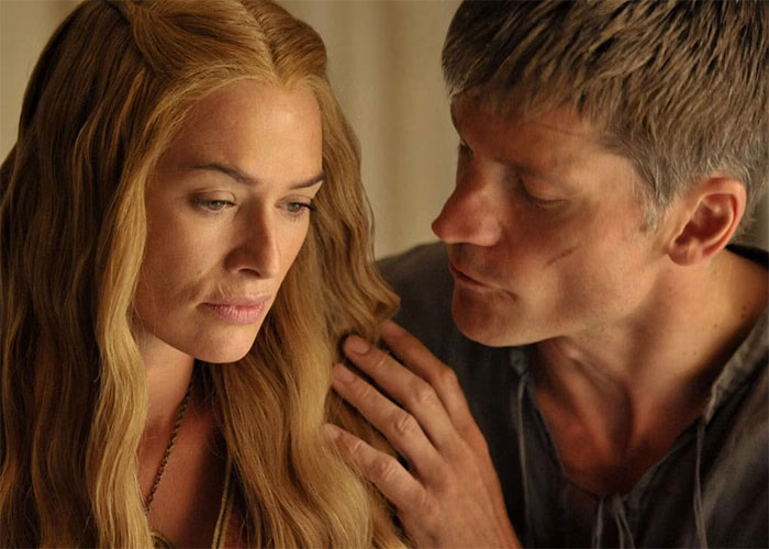 50 TV Couples Who Had No Chemistry, No Passion, And No Business Being Together