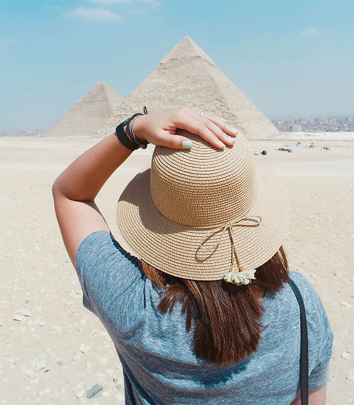 Woman Furious After Her Friends Refuse To Reimburse Her For Her Trip: "I Don’t Think It’s Fair" Woman Furious After Her Friends Refuse To Reimburse Her For Her Trip: "I Don’t Think It’s Fair"