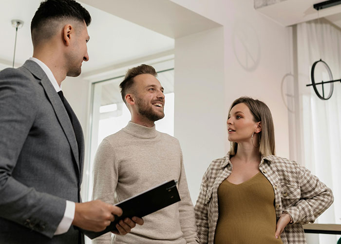 Man Shows No Interest In Marrying His Long-Time Girlfriend Until She Tries To Buy A House Alone