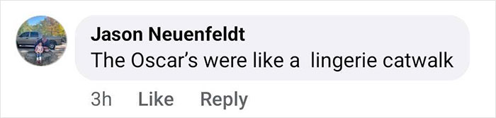 “Plumber’s Crack”: Internet Reacts To Risqué Red Carpet Trend Of Stars Flashing Their Rears “Plumber’s Crack”: Internet Reacts To Risqué Red Carpet Trend Of Stars Flashing Their Rears