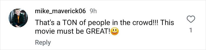 Commented sarcastic post about low attendance at a Disney 'Snow White' event in Spain.