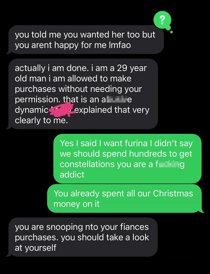 Text messages about a man and his mom gaslighting a woman, discussing a $600 purchase dispute.