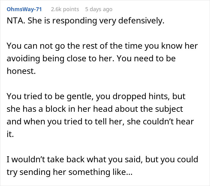 Text exchange discussing a woman's defensive response to being told about her smell. Text exchange discussing a woman's defensive response to being told about her smell.