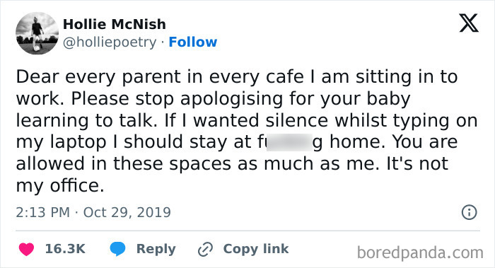 Tweet supporting parents in cafes, emphasizing shared spaces and understanding online in a wholesome way.