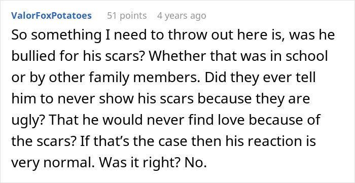 Comment discussing reactions to scars and love perceptions.