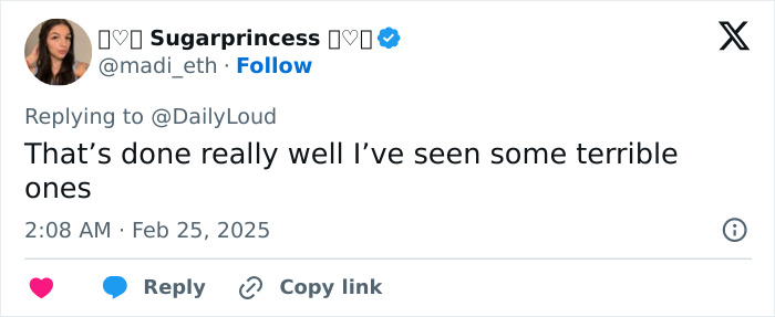 Tweet reaction to Beyoncé's country-themed wax figure, praising its quality. Tweet reaction to Beyoncé's country-themed wax figure, praising its quality.