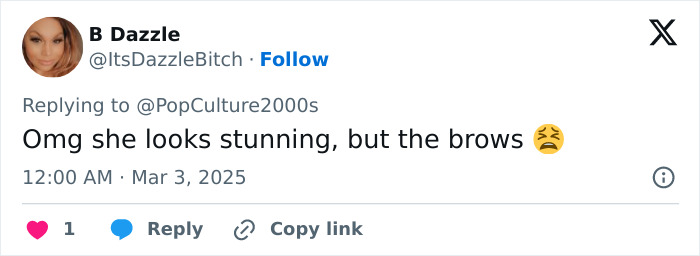 Tweet commenting on bleached eyebrows at Oscars 2025. Tweet commenting on bleached eyebrows at Oscars 2025.
