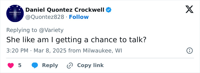 Tweet by Daniel Quontez Crockwell about Anna Kendrick's body language at a movie premiere. Tweet by Daniel Quontez Crockwell about Anna Kendrick's body language at a movie premiere.