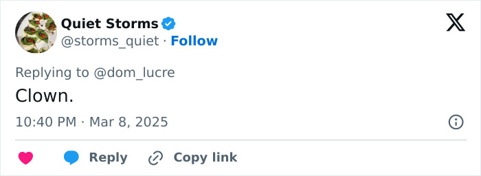 Tweet by Quiet Storms calling someone a "Clown" with a timestamp.