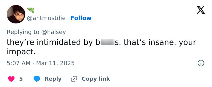 Tweet supports Halsey against trolls criticizing her for sharing underwear photos, highlighting her impact. Tweet supports Halsey against trolls criticizing her for sharing underwear photos, highlighting her impact.