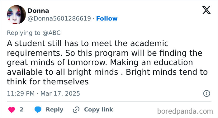 Tweet discussing Harvard's free tuition for families making $200K or less, highlighting academic requirements. Tweet discussing Harvard's free tuition for families making $200K or less, highlighting academic requirements.